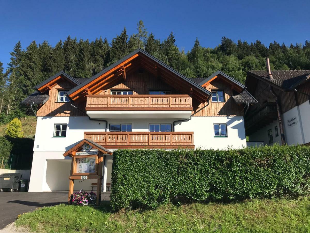 Apartamento Platzhirsch Haus im Ennstal Exterior foto